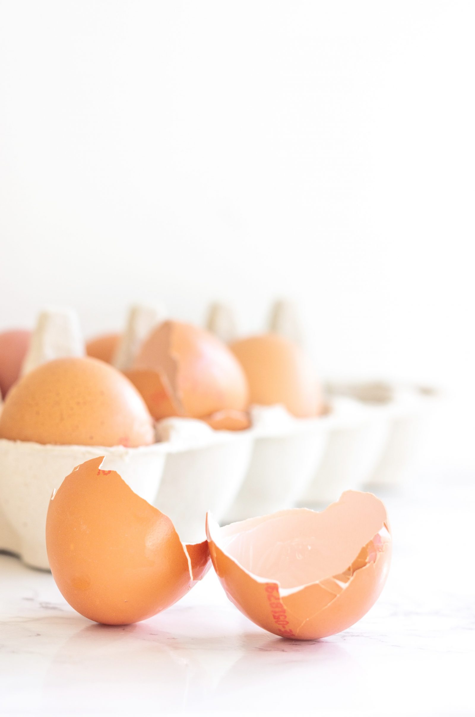 Was Tun Wenn Eierlikör Zu Flüssig Ist Osterboten: frischer Eierlikör von glücklichen Hühnern - küchenkränzchen