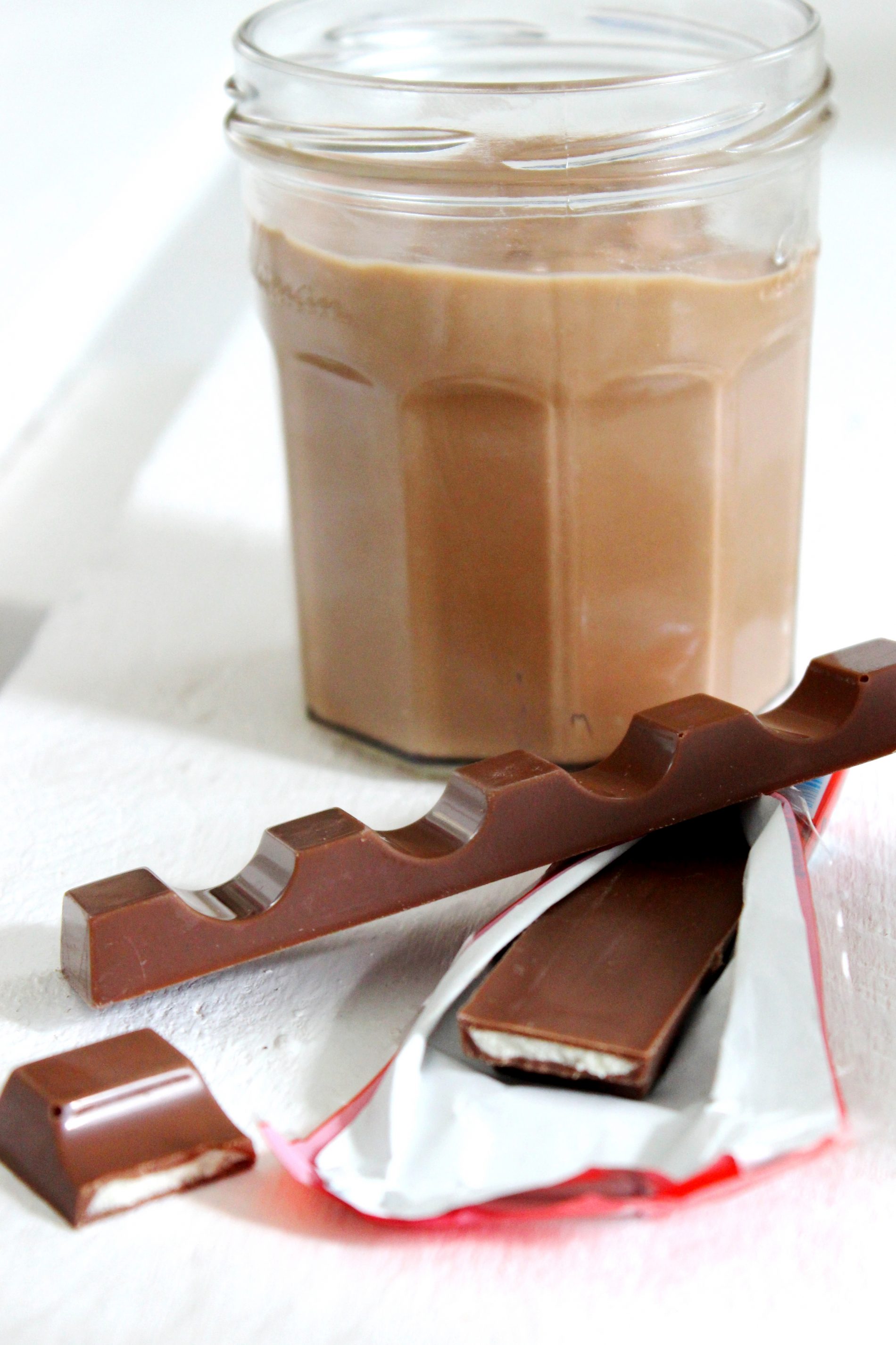 Brunchidee: Kinderschokolade Aufstrich - küchenkränzchen Brunchidee: Kinderschokolade Aufstrich - küchenkränzchen