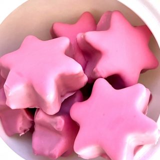 Aromatherapie für die Festtage: Düfte, die Vorfreude und Entspannung verbreiten