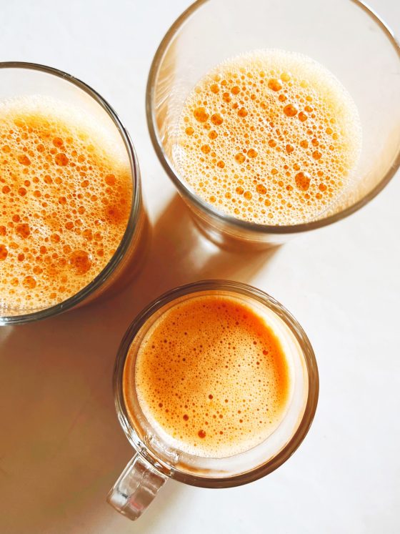 Frühlingsfrisch & osterfit: Karotten-Orangen-Saft mit Ingwer