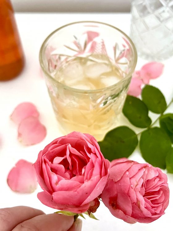 Rosenblüten Limonade